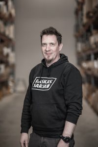Raskassarja yritys | Raskaan kaluston varaosat ja huolto